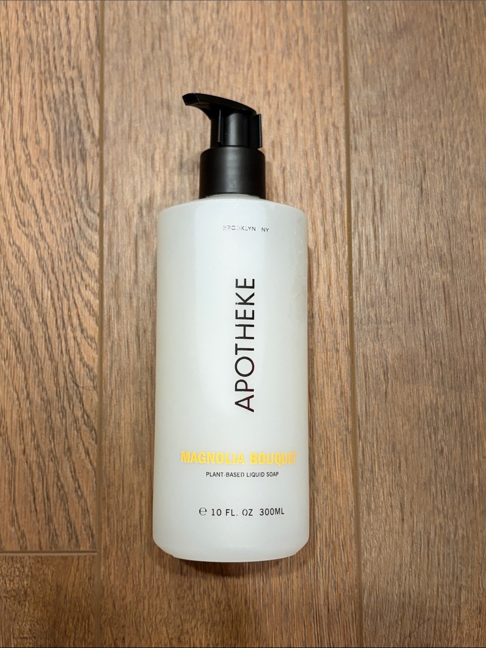 APOTHEKE Magnolia Bouquet Liquid Soap - White Bottle